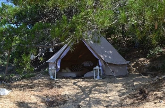 Μόνο στην Ελλάδα: Νοικιάζουν μέσω Airbnb… σκηνές στη Γαύδο!
